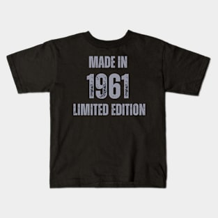 Vintage Made in 1961, Limited Edition  , Gift for Mom Dad Birthday Kids T-Shirt